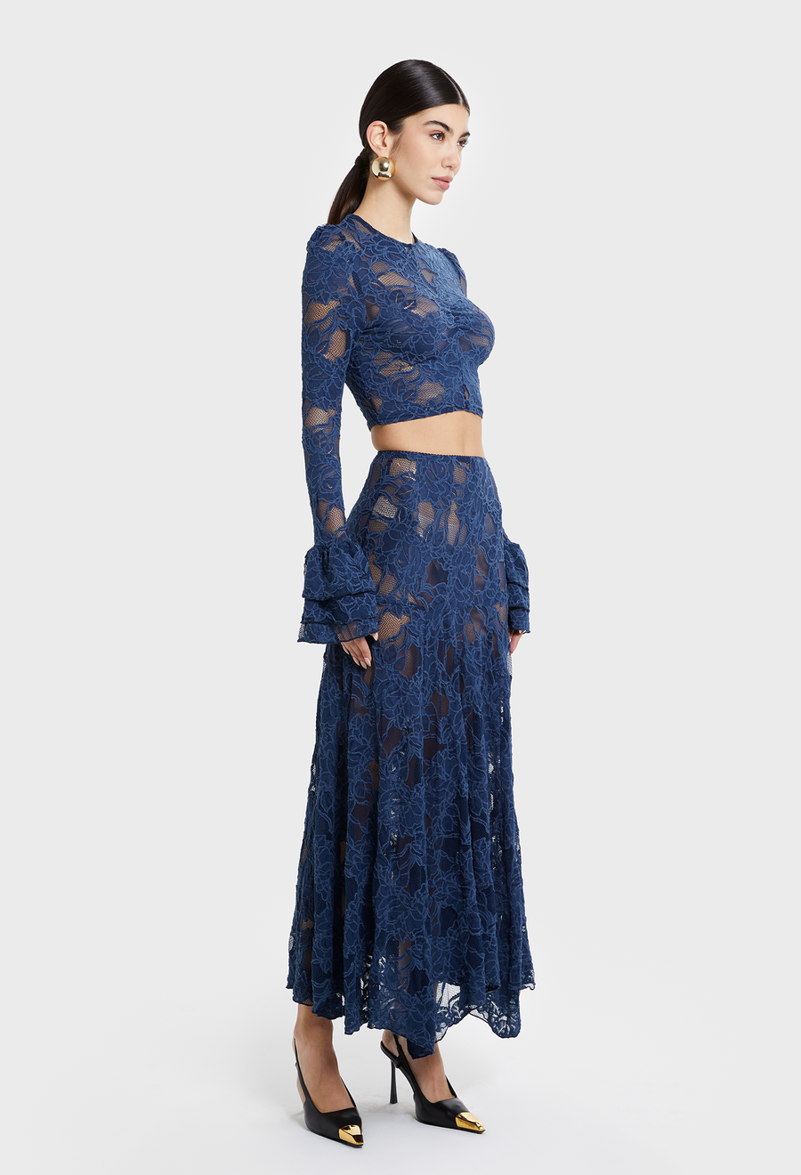 SAPPHIRE RENE LACE CROP TOP